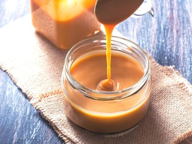 Unwiderstehliche Karamellsauce selbst herstellen - Probier es aus! Unwiderstehliche Karamellsauce selbst herstellen - Probier es aus!