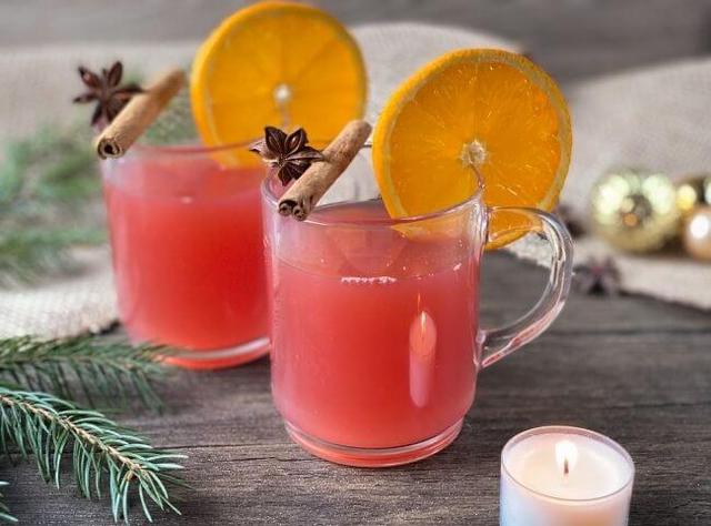 Köstlicher Kinderpunsch zum Selbermachen: Perfekt für gemütliche Winterabende Köstlicher Kinderpunsch zum Selbermachen: Perfekt für gemütliche Winterabende
