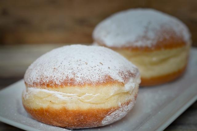 Backe deine eigenen Krapfen mit diesem einfachen Rezept