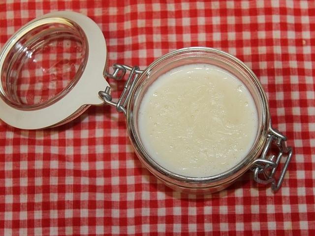 Leckere Milchcreme ganz einfach zuhause zubereiten Leckere Milchcreme ganz einfach zuhause zubereiten