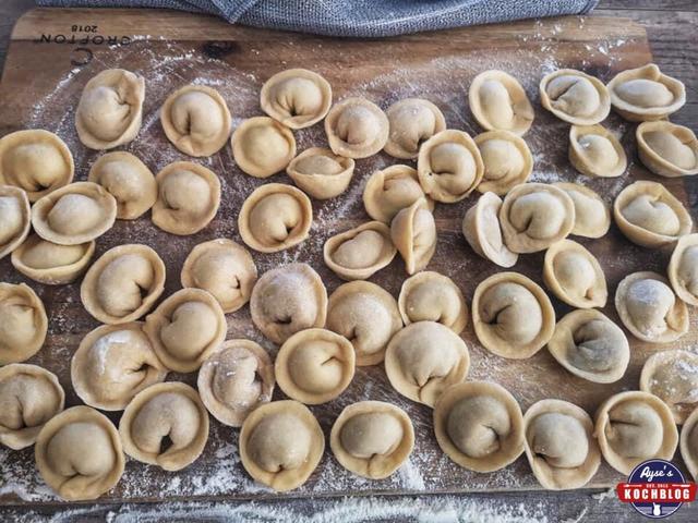 Leckere Pelmenis selber machen: Einfaches Rezept für Zuhause Leckere Pelmenis selber machen: Einfaches Rezept für Zuhause