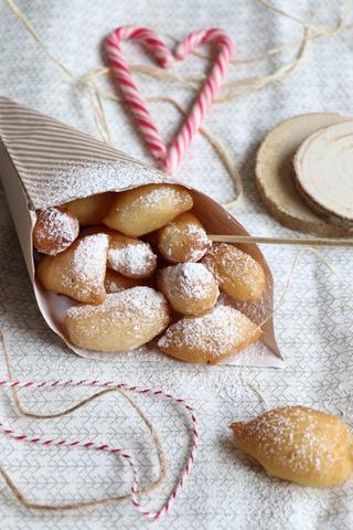 Backe deine eigenen Schmalzkuchen mit diesem einfachen Rezept Backe deine eigenen Schmalzkuchen mit diesem einfachen Rezept
