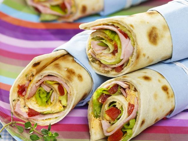 Vielfältige Rezeptideen für selbstgemachte Wraps mit leckerer Füllung Vielfältige Rezeptideen für selbstgemachte Wraps mit leckerer Füllung