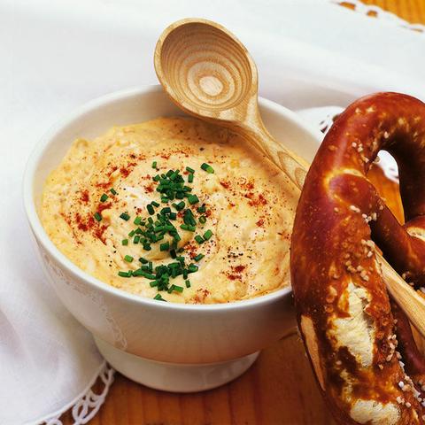 Obatzter Rezept: So gelingt die cremige Käse-Spezialität zum Selbermachen Obatzter Rezept: So gelingt die cremige Käse-Spezialität zum Selbermachen
