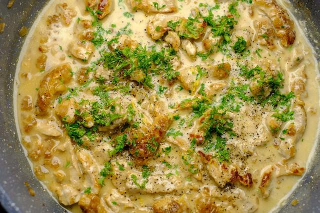 Geschnetzeltes selbst zubereiten: Tipps und Tricks für ein perfektes Gericht Geschnetzeltes selbst zubereiten: Tipps und Tricks für ein perfektes Gericht