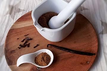 Leckeres Stollengewürz selber machen - Einfaches Rezept Leckeres Stollengewürz selber machen - Einfaches Rezept