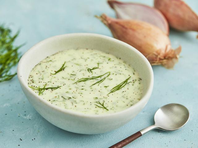 Frische Dillsoße selber machen - ein Gaumenschmaus! Frische Dillsoße selber machen - ein Gaumenschmaus!