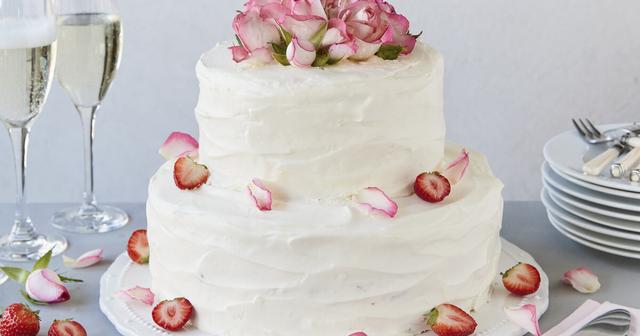 Backspaß für Anfänger: Selbstgemachte Hochzeitstorte leicht gemacht