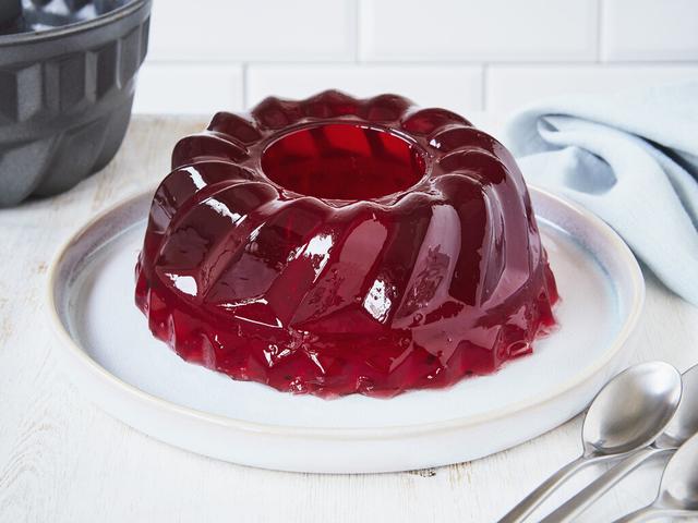 Einfache Anleitung: Selbstgemachter Wackelpudding mit Glanz-Effekt Einfache Anleitung: Selbstgemachter Wackelpudding mit Glanz-Effekt