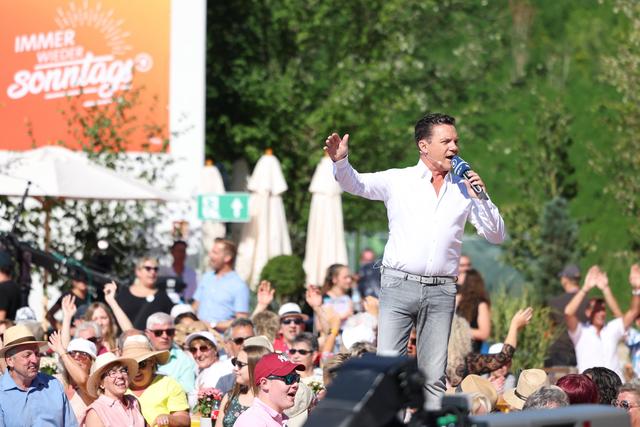 Spannendes Ende der aktuellen Staffel von "Immer wieder sonntags" Spannendes Ende der aktuellen Staffel von "Immer wieder sonntags"