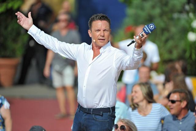 Vincent Gross als Highlight in der letzten Folge von "Immer wieder sonntags" Vincent Gross als Highlight in der letzten Folge von "Immer wieder sonntags"