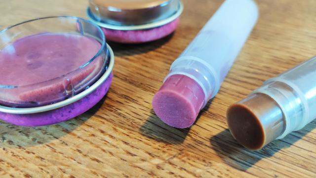 Umweltfreundlicher Lippenstift selber machen: Gesunde und nachhaltige Alternative Umweltfreundlicher Lippenstift selber machen: Gesunde und nachhaltige Alternative