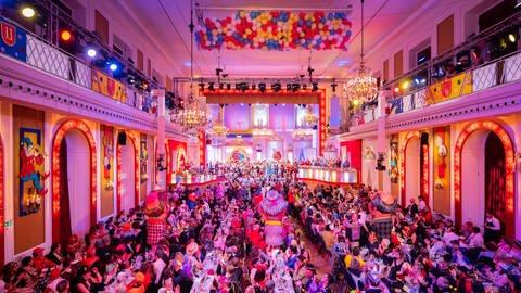 Traditionelle politisch-literarische Fastnacht in Mainz Traditionelle politisch-literarische Fastnacht in Mainz