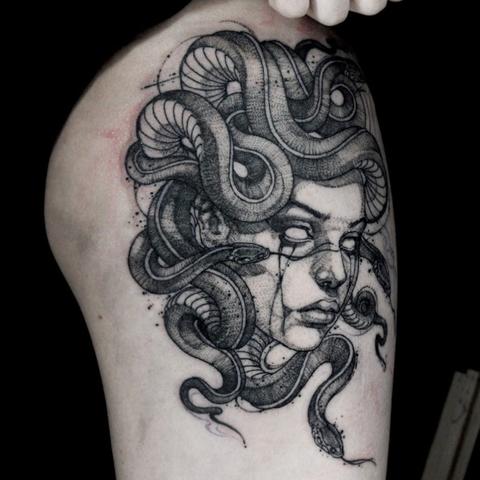 6. Die Bedeutung von Medusa-Tattoos in der Tattoo-Kultur: Ein Blick hinter die Motive 6. Die Bedeutung von Medusa-Tattoos in der Tattoo-Kultur: Ein Blick hinter die Motive