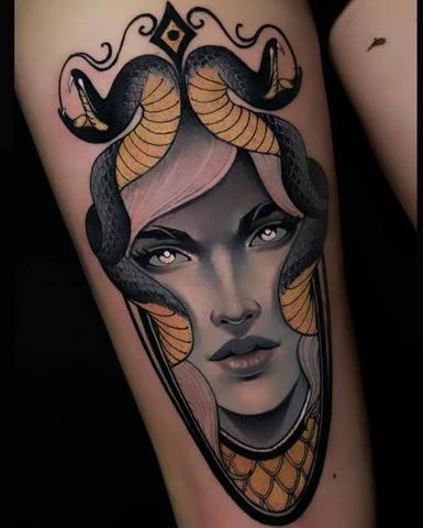 Der Mythos hinter dem Medusa-Tattoo: Weibliche Unterdrückung und Befreiung Der Mythos hinter dem Medusa-Tattoo: Weibliche Unterdrückung und Befreiung