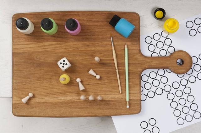 Kreativ werden: So kannst du dein eigenes Mensch ärgere Dich nicht basteln Kreativ werden: So kannst du dein eigenes Mensch ärgere Dich nicht basteln