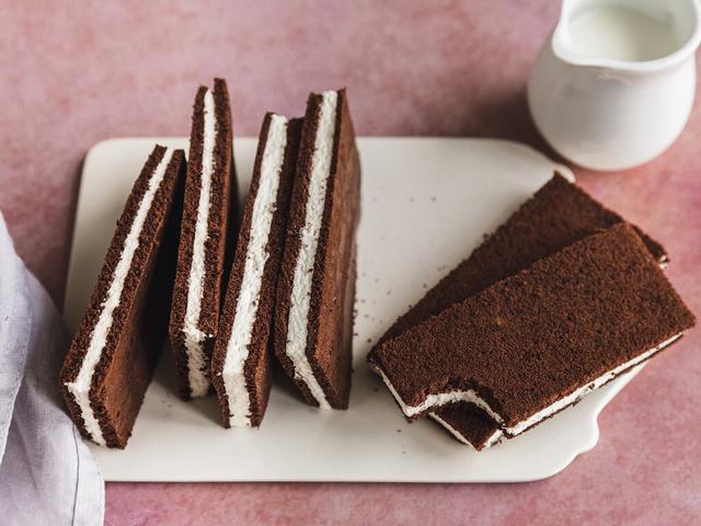 Leckere Milchschnitte ganz einfach selber backen