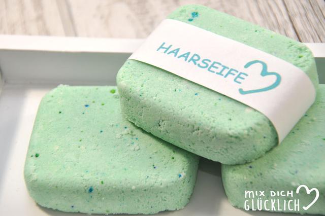 Nachhaltige Alternative: Haarseife selbst herstellen ohne Plastikverpackung Nachhaltige Alternative: Haarseife selbst herstellen ohne Plastikverpackung