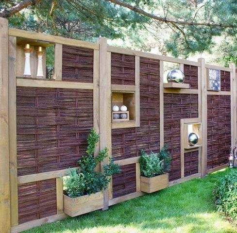 Natürlicher Sichtschutz im Garten: 6 Ideen zum Selbermachen Natürlicher Sichtschutz im Garten: 6 Ideen zum Selbermachen
