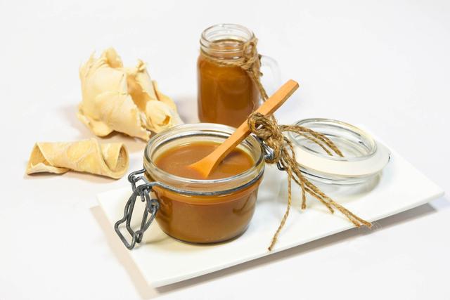 Soße selber machen: Einfache Grundrezepte und köstliche Variationen Soße selber machen: Einfache Grundrezepte und köstliche Variationen