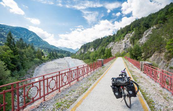 Flexibel unterwegs: Die eigene Tour entlang des Alpe-Adria Radweges gestalten