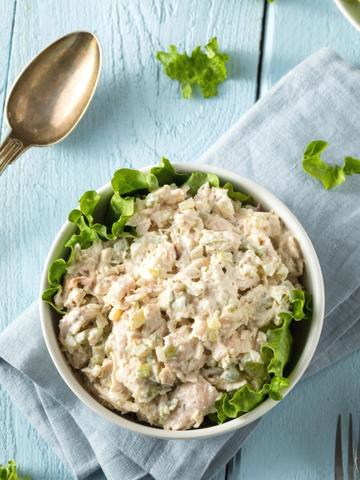 Zurück zu den Wurzeln: Geflügelsalat wie früher Zurück zu den Wurzeln: Geflügelsalat wie früher