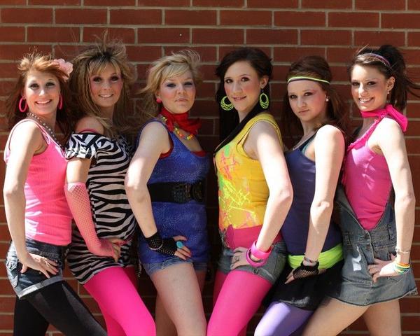 Fashion-Flashback: Die perfekten Outfits für eine 80er Mottoparty Fashion-Flashback: Die perfekten Outfits für eine 80er Mottoparty