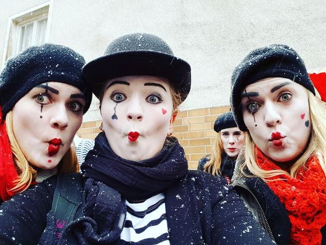 Last-Minute Faschingskostüm: Pantomime selber machen Last-Minute Faschingskostüm: Pantomime selber machen