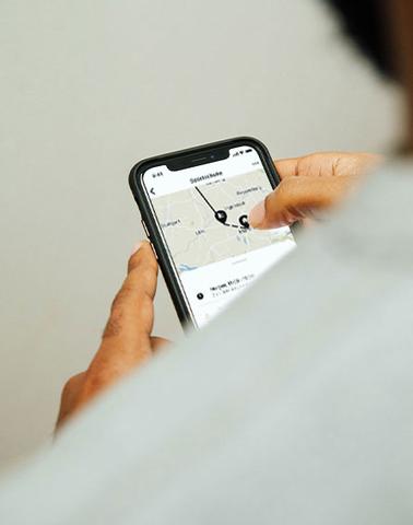 Bäume pflanzen und CO2 ausgleichen: Parcello macht den Empfang von DHL Paketen klimapositiv Bäume pflanzen und CO2 ausgleichen: Parcello macht den Empfang von DHL Paketen klimapositiv