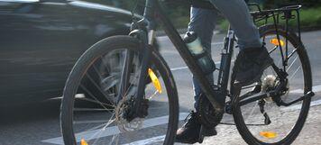 Parken am Cannstatter Wasen: Optionen für PKWs, Busse und Fahrräder