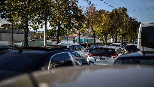 Mobilitätshinweise für das Cannstatter Volksfest: Parkplätze und öffentliche Verkehrsmittel