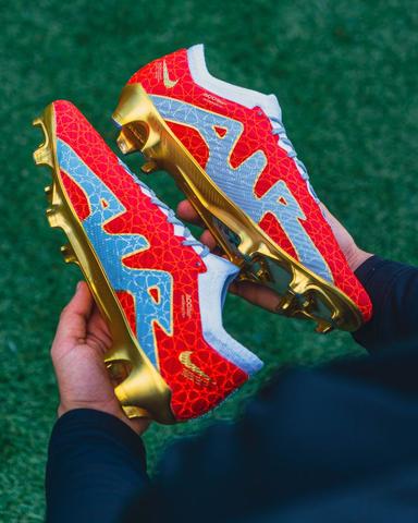 1. Nike Fußballschuhe selbst gestalten: Individualität auf dem Spielfeld 1. Nike Fußballschuhe selbst gestalten: Individualität auf dem Spielfeld