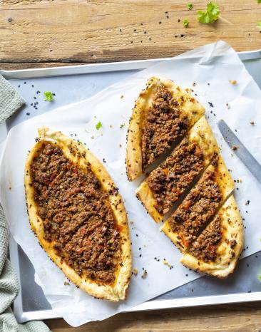 Perfekte Pide aus dem eigenen Ofen: Tipps und Tricks für das beste Ergebnis Perfekte Pide aus dem eigenen Ofen: Tipps und Tricks für das beste Ergebnis