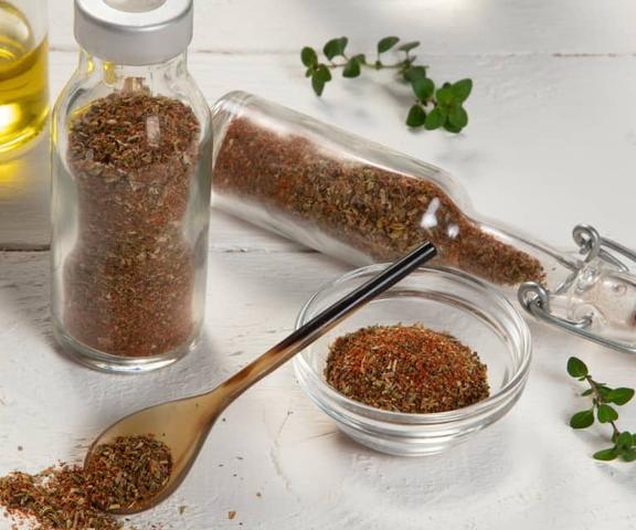 Einfaches Rezept für selbstgemachtes Pizzagewürz Einfaches Rezept für selbstgemachtes Pizzagewürz