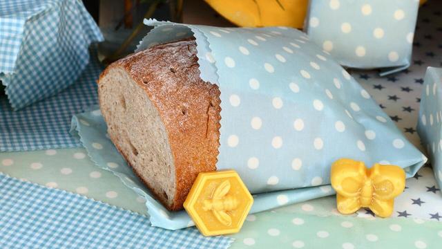 Wachstücher statt Frischhaltefolie: Mach dir deine eigenen plastikfreien Tücher Wachstücher statt Frischhaltefolie: Mach dir deine eigenen plastikfreien Tücher