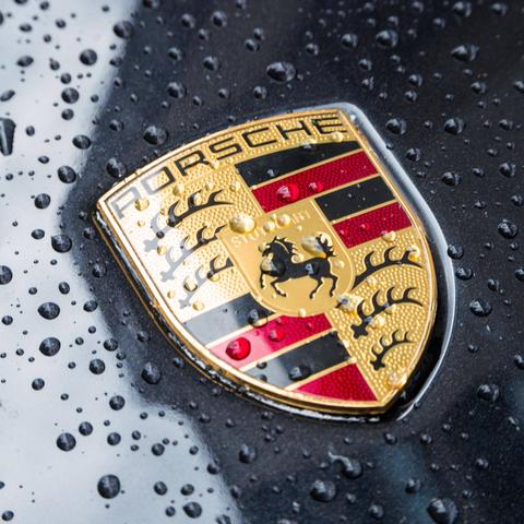 Porsche-SE verzeichnet Gewinnrückgang - Auswirkungen auf Aktienkurs Porsche-SE verzeichnet Gewinnrückgang - Auswirkungen auf Aktienkurs
