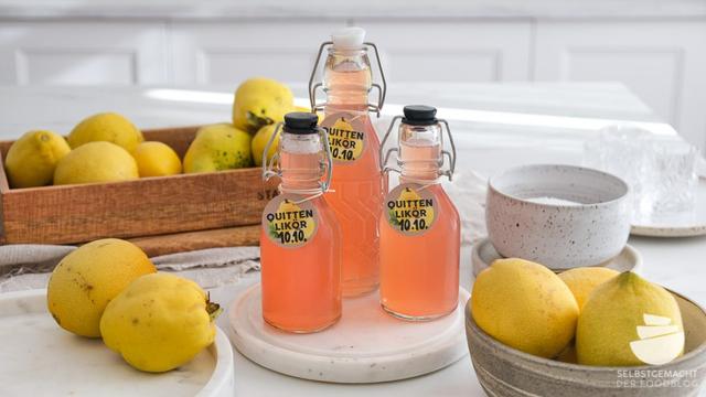 Quittensaft verwandeln: Wie Sie Ihren eigenen Quittenlikör zubereiten können