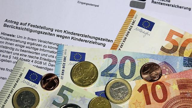 Auswirkungen von Kindererziehungszeiten auf die Rente: Wartezeitmonate und mehr finanzielle Sicherheit Auswirkungen von Kindererziehungszeiten auf die Rente: Wartezeitmonate und mehr finanzielle Sicherheit