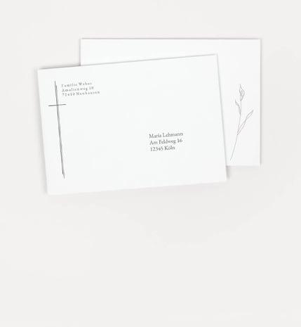 Richtige Beschriftung des Umschlags einer Trauerkarte