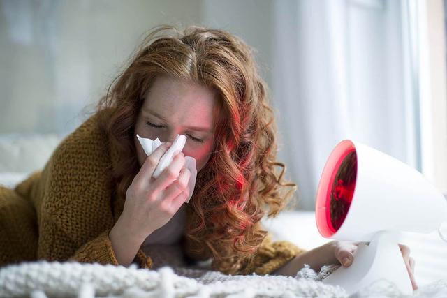 Rotlicht: Eine natürliche Methode zur Linderung von Beschwerden