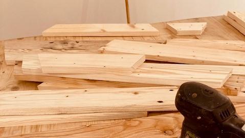 Ein letztes Projekt: DIY-Särge als persönlicher Abschiedsgruß Ein letztes Projekt: DIY-Särge als persönlicher Abschiedsgruß