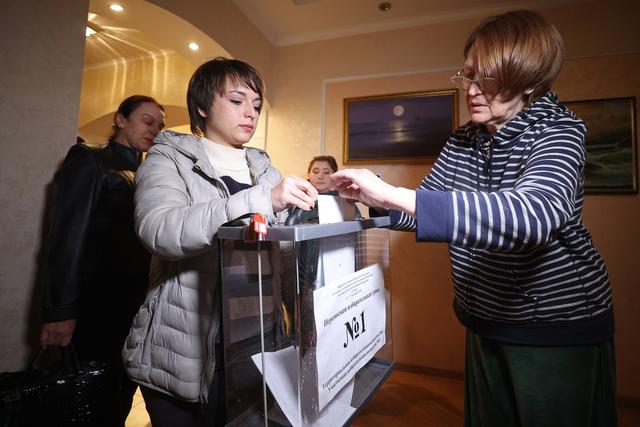 Scheinreferenden: Die Manipulation von Abstimmungen in der Ukraine Scheinreferenden: Die Manipulation von Abstimmungen in der Ukraine