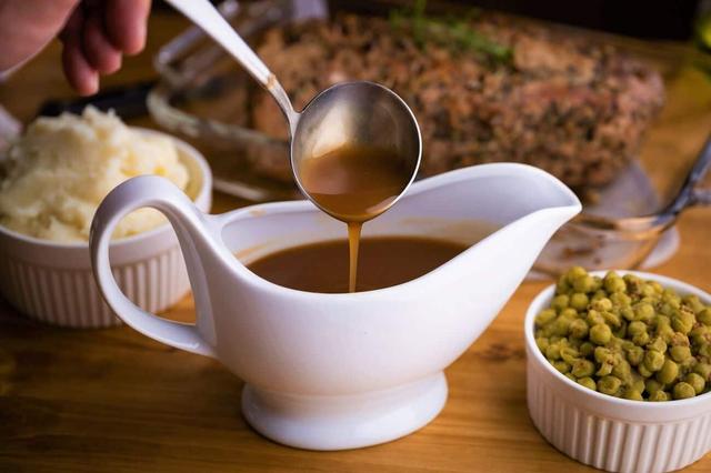 Schnelle und einfache Rezepte: Soßen selber machen Schnelle und einfache Rezepte: Soßen selber machen