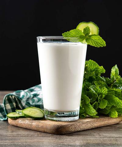 Ayran selber machen: Frische Alternative zum Supermarkt-Drink Ayran selber machen: Frische Alternative zum Supermarkt-Drink