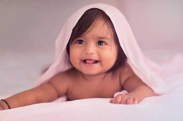 Einzigartige Mädchennamen mit tiefgehender Symbolik Einzigartige Mädchennamen mit tiefgehender Symbolik