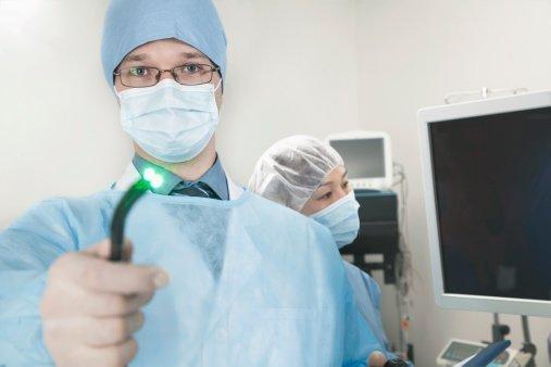 Sicherheitshinweise nach einer Sedierung: Müdigkeit und Benommenheit beachten Sicherheitshinweise nach einer Sedierung: Müdigkeit und Benommenheit beachten