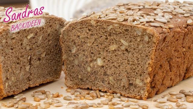 Gesundes Roggenvollkornbrot einfach zuhause backen