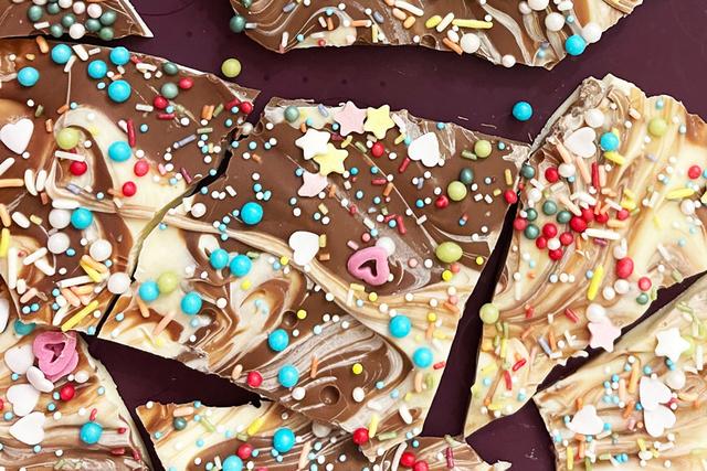 Bruchschokolade selber machen: Einfaches Rezept zum Ausprobieren