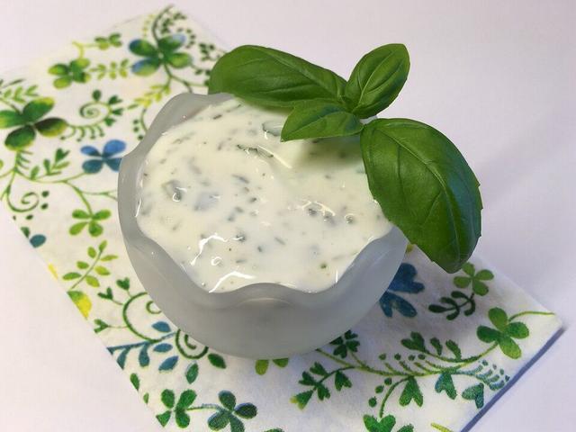Selbstgemachte Joghurtsoße: Vielseitig, lecker und schnell! - Sieu Thi ...
