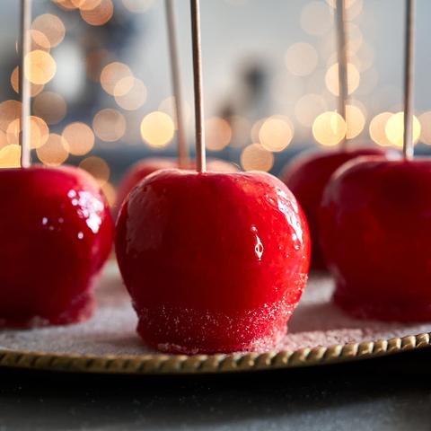 Selbstgemachte kandierte Äpfel: Ein köstliches Herbstrezept Selbstgemachte kandierte Äpfel: Ein köstliches Herbstrezept